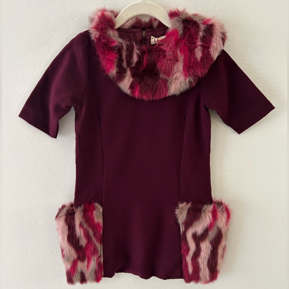 NWT Teela NYC Burgundy Shift w/fake fur collar/pockets. Sz 4. Statement dress!
